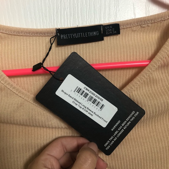 Pretty Little Thing Crop Top - Picture 7 of 7